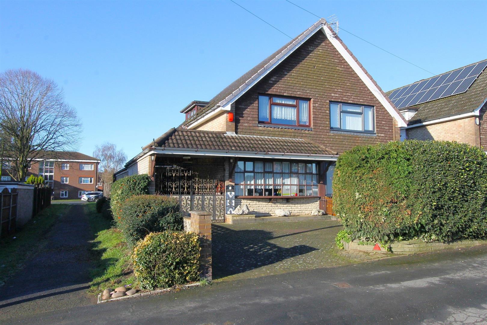 Commonside, Brierley Hill